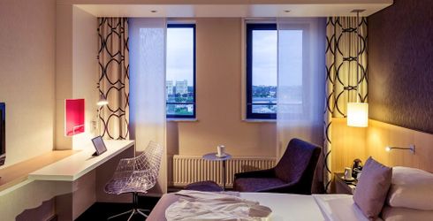 hotel room image