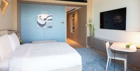 hotel room image
