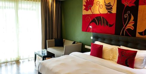 hotel room image