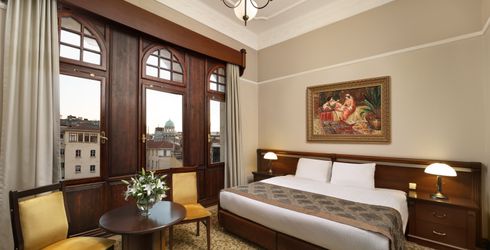 hotel room image