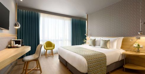 hotel room image