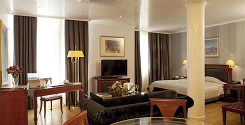 hotel room image