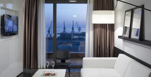 hotel room image