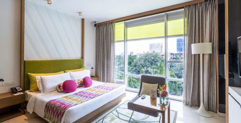 hotel room image