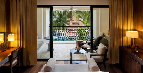 hotel room image