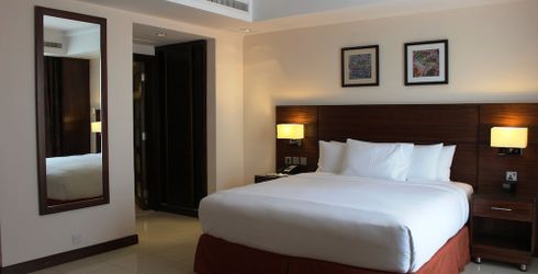 hotel room image