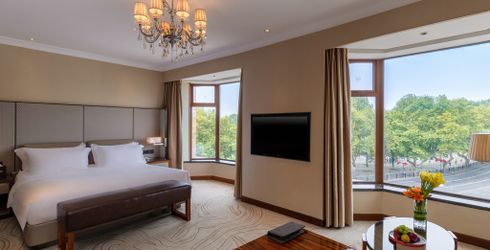 hotel room image