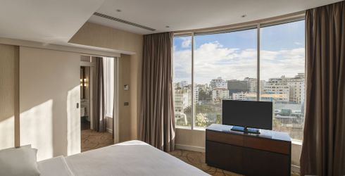 hotel room image