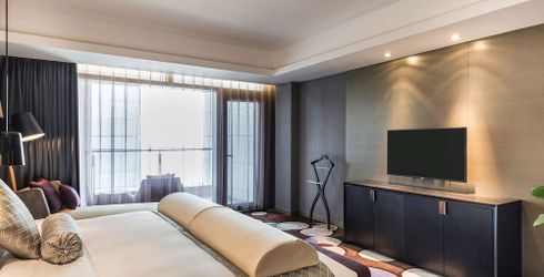 hotel room image