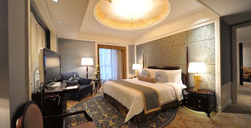 hotel room image