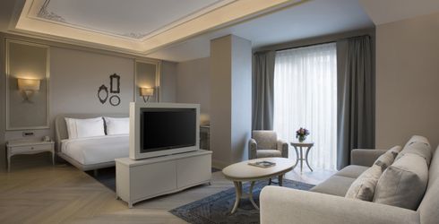 hotel room image