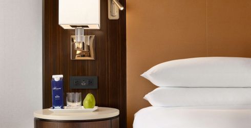 hotel room image