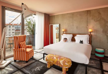 hotel image