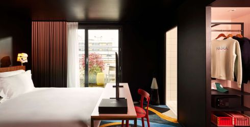 hotel room image