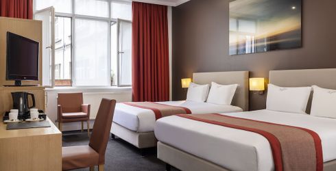 hotel room image