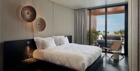 hotel room image