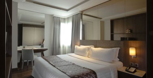 hotel room image
