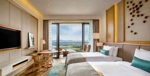 hotel room image