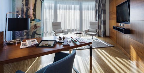 hotel room image