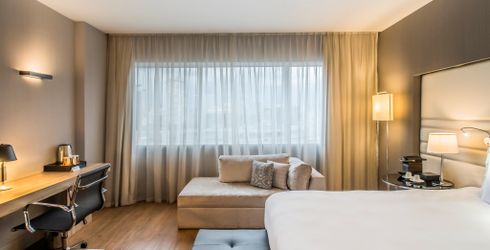 hotel room image