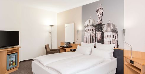 hotel room image