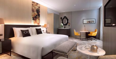 hotel room image