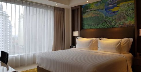 hotel room image