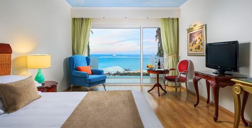 hotel room image