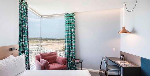 hotel room image
