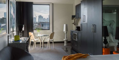 hotel room image