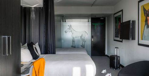 hotel room image