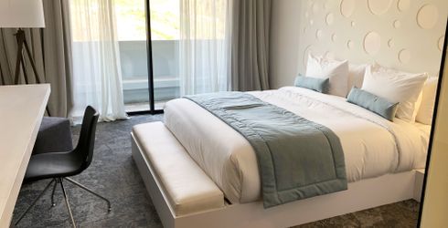 hotel room image