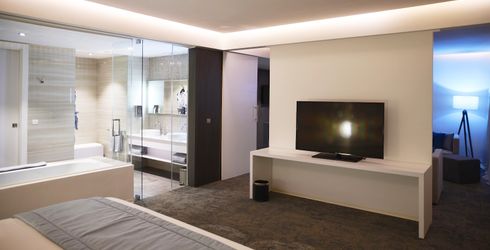 hotel room image