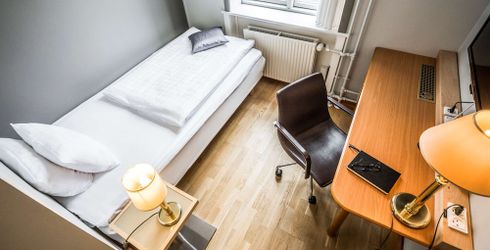 hotel room image