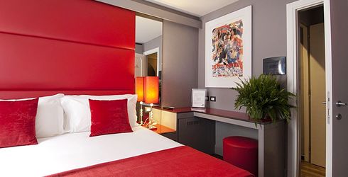 hotel room image