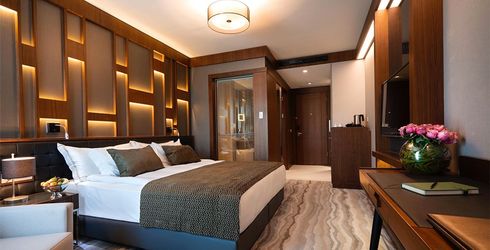 hotel room image