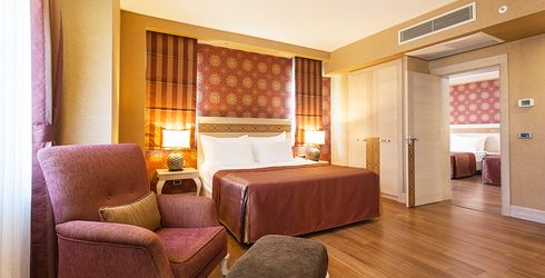 hotel room image
