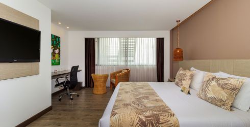 hotel room image