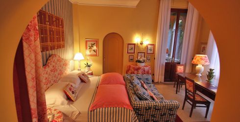 hotel room image