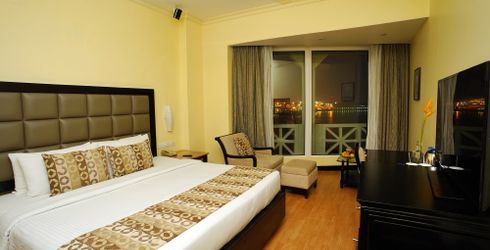 hotel room image
