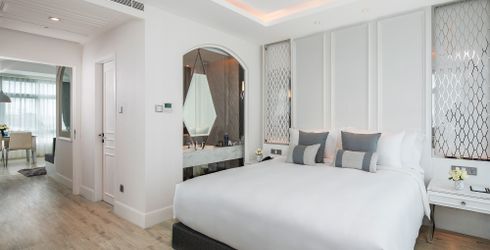 hotel room image
