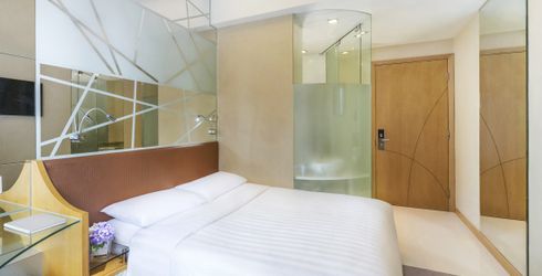 hotel room image