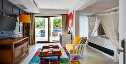 hotel room image