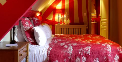 hotel room image