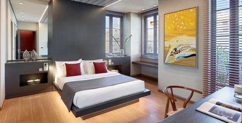 hotel room image