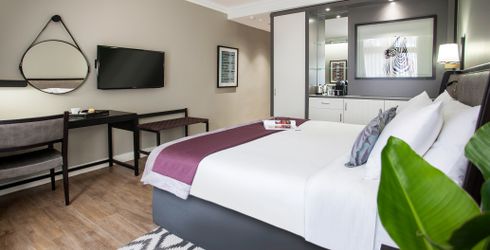 hotel room image