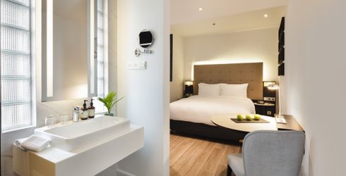 hotel room image