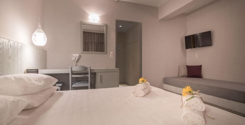 hotel room image