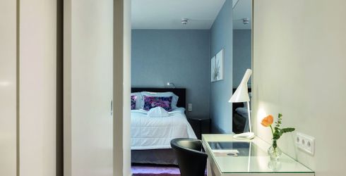 hotel room image