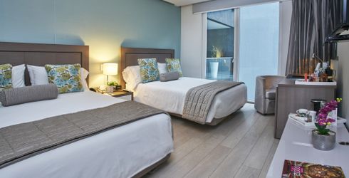 hotel room image